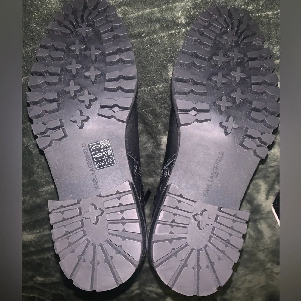 *KARL LAGERFELD VARA BOOTS